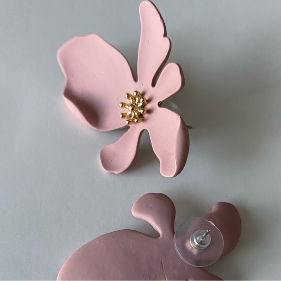 Elegant Earrings flowers - Picture 3 of 6